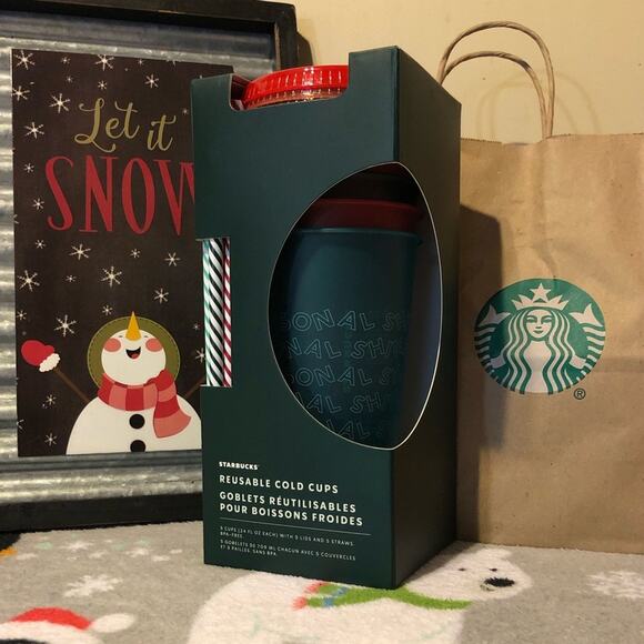 Starbucks Limited Edition 2019 Holiday Reuseable Cold Cup Gift Set 5 | 24oz cups - Picture 1 of 5